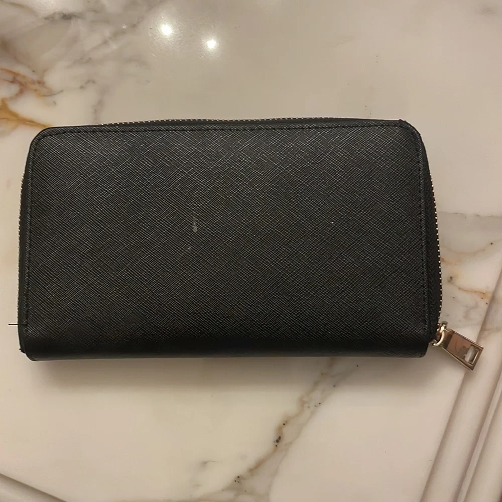 Vintage Tory Burch black leather wallet - Picture 2 of 12